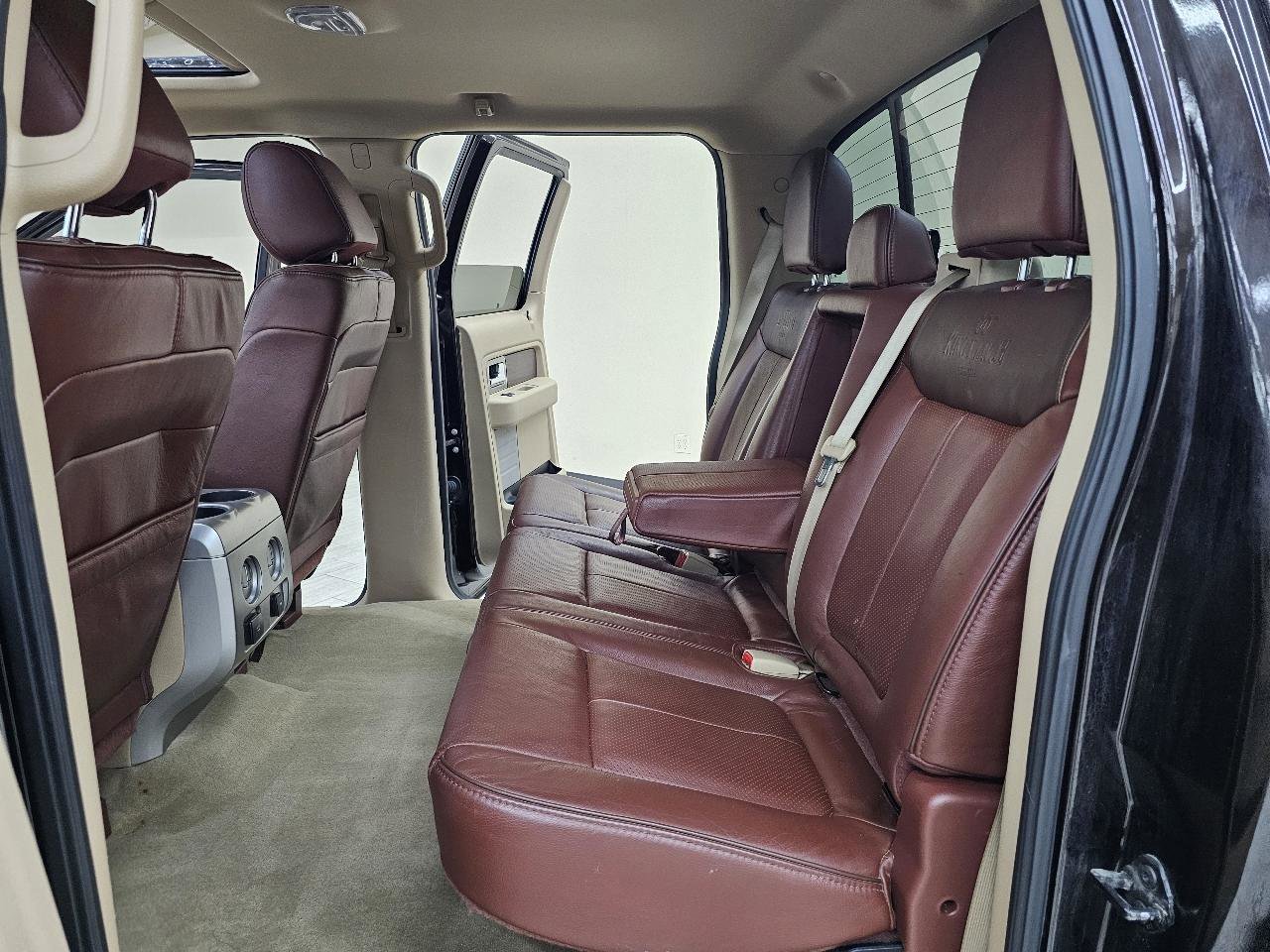 Used 2013 Ford F150 King Ranch w/ King Ranch Luxury Pkg image 24