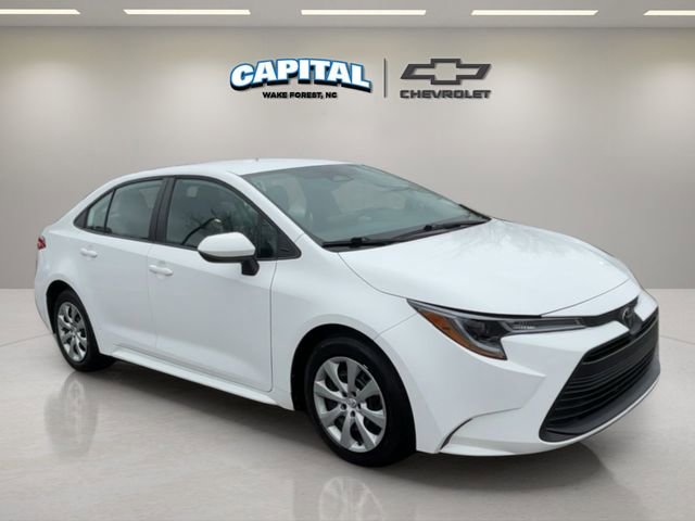 Used 2023 Toyota Corolla LE image 7