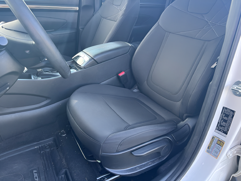 Used 2024 Hyundai Tucson SE AWD/4WD image 15