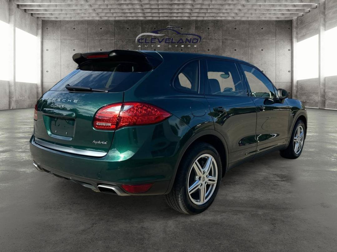 Used 2014 Porsche Cayenne S AWD/4WD image 3