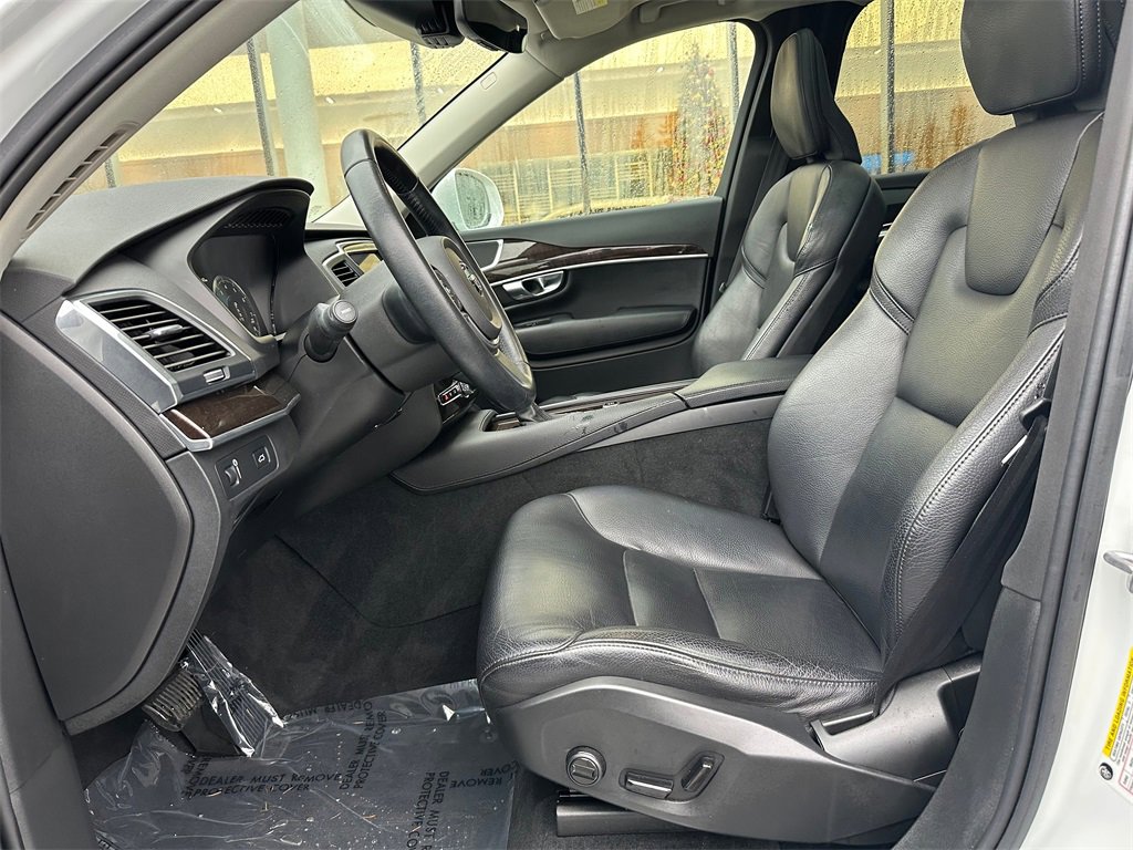 Used 2019 Volvo XC90 T6 Momentum w/ Protection Package Premier image 20