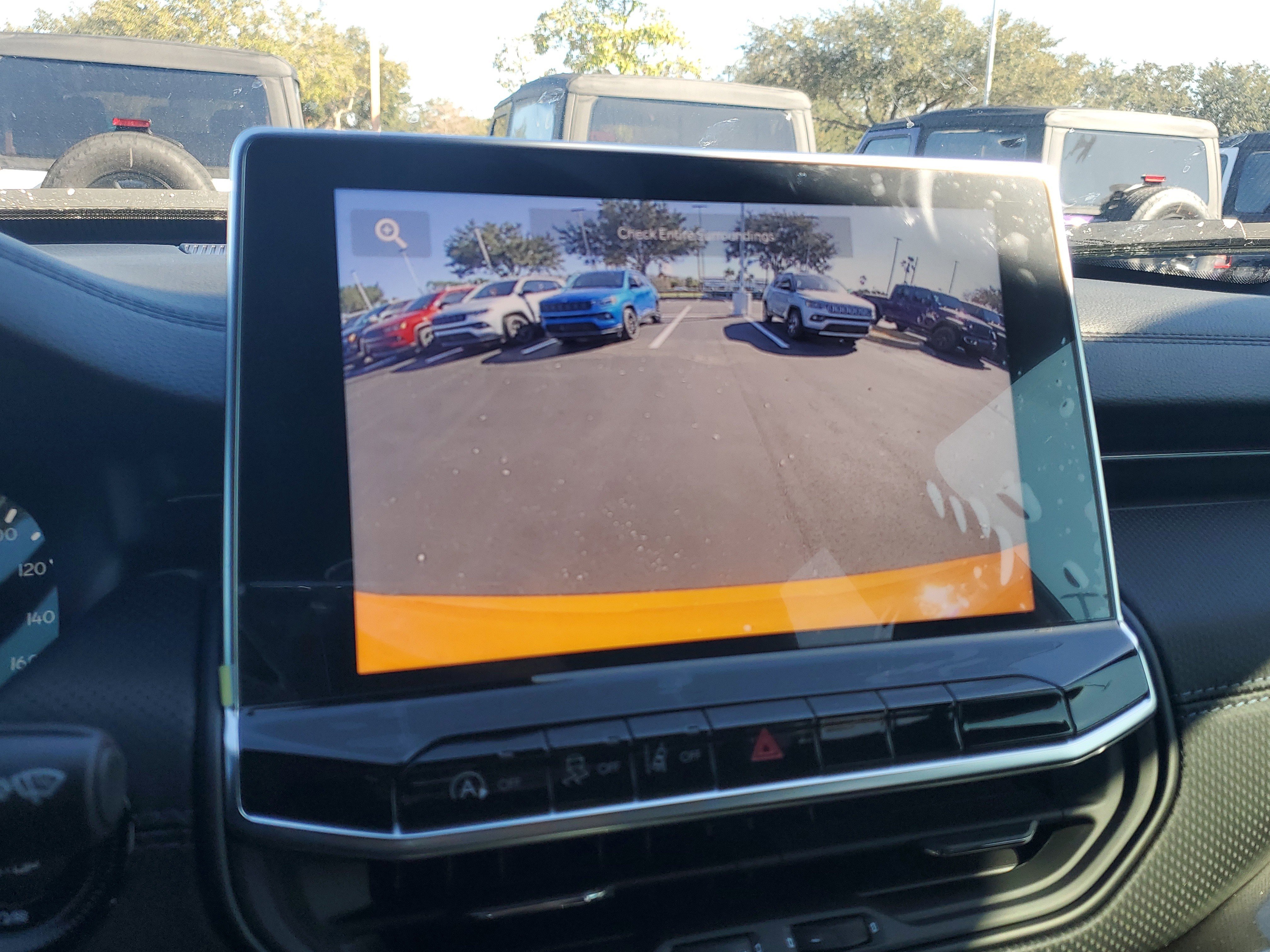 New 2026 Jeep Compass Latitude image 16