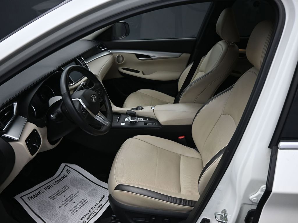 Used 2022 INFINITI QX50 Essential image 12