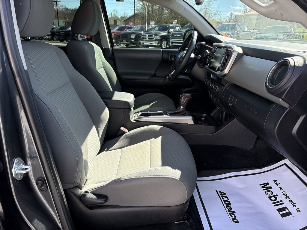 Used 2023 Toyota Tacoma SR5 w/ Technology Package image 28