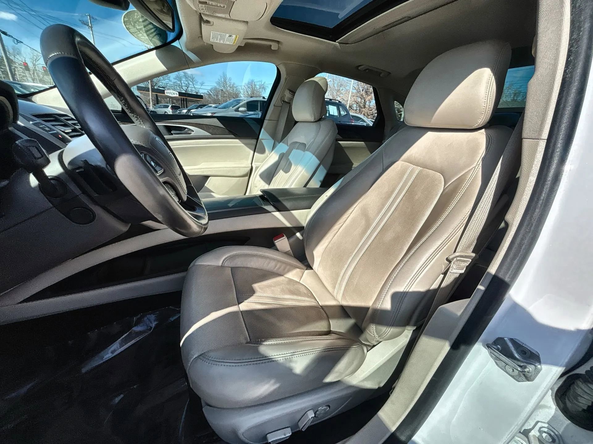 Used 2019 Lincoln MKZ Reserve image 13
