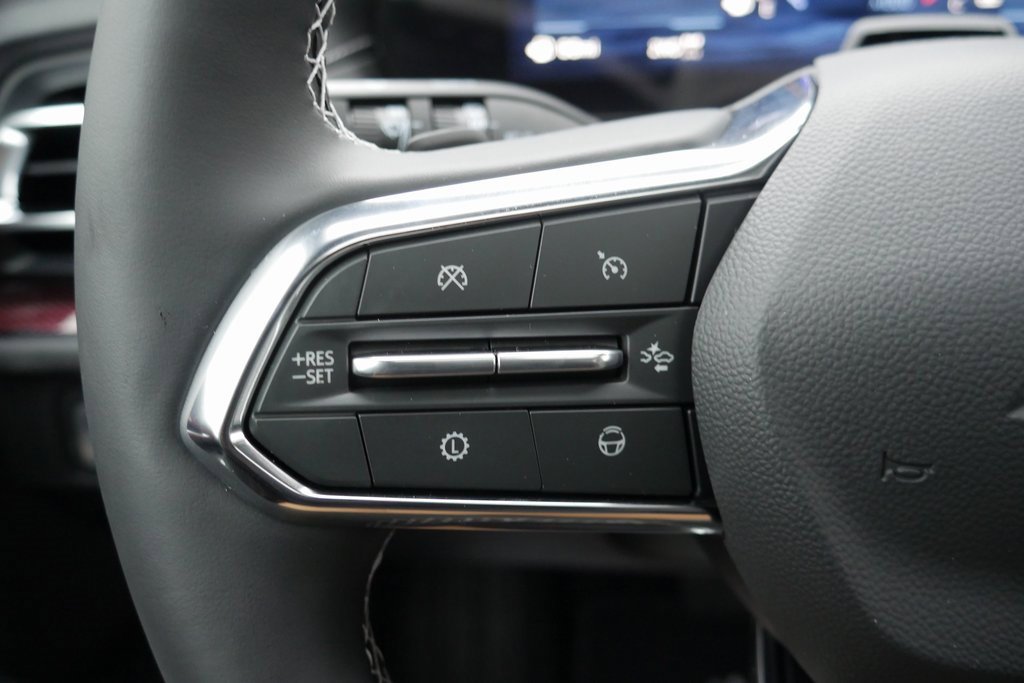 New 2026 Chevrolet Traverse Z71 w/ Enhanced Driving Package image 13