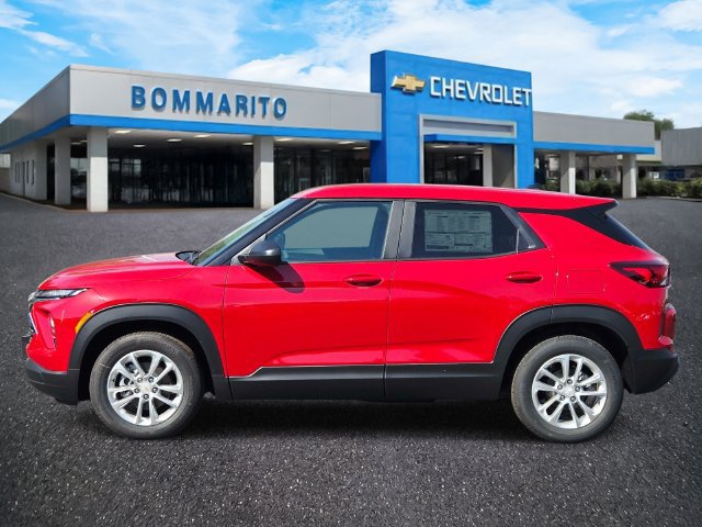 New 2026 Chevrolet TrailBlazer LS w/ LS Convenience Package FWD image 2