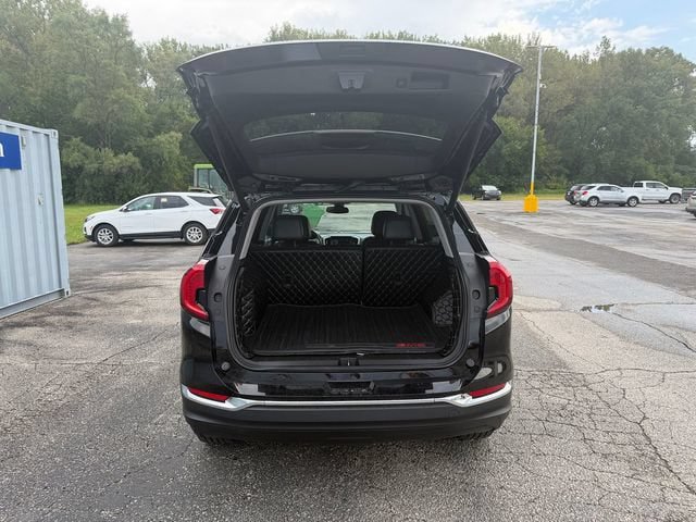 Used 2022 GMC Terrain SLT AWD/4WD image 6