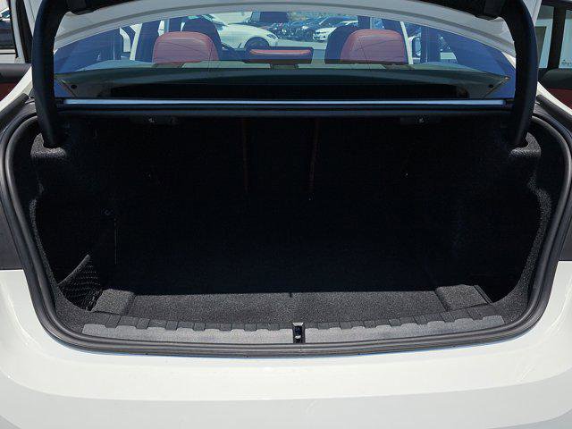 Used 2024 BMW 330i Sedan w/ Convenience Package image 12