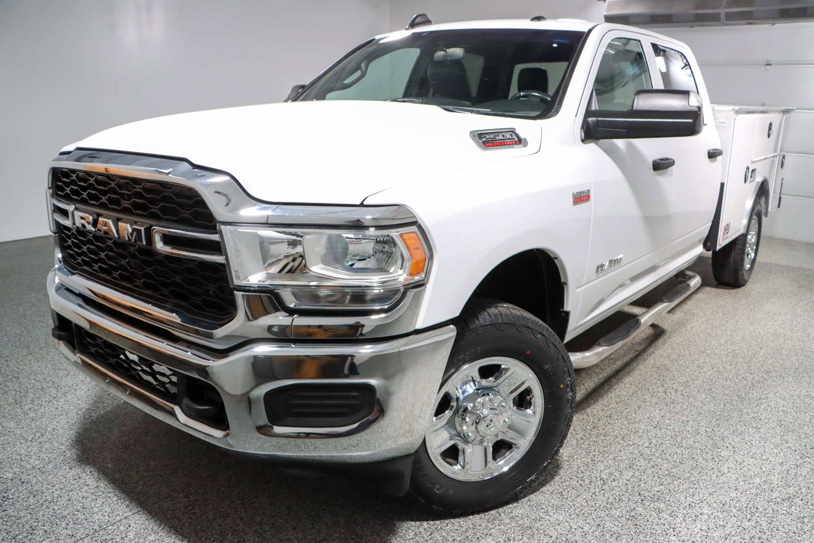 Used 2021 RAM 2500 Tradesman w/ Chrome Appearance Group image 32