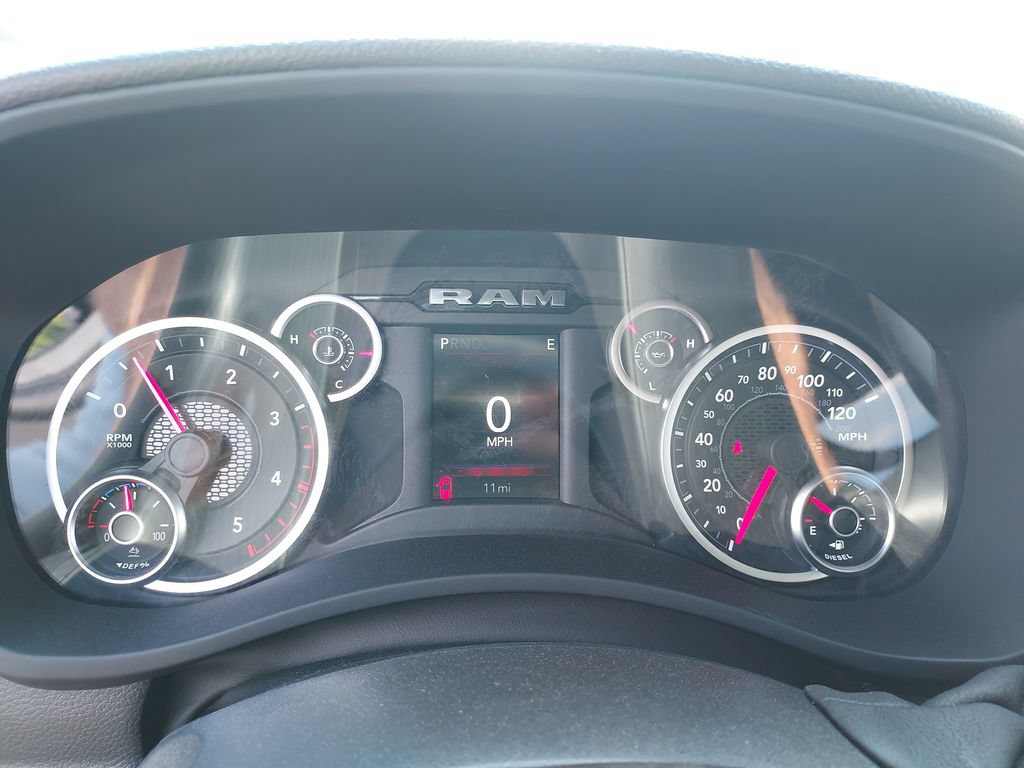 New 2027 RAM 2500 Tradesman AWD/4WD image 18