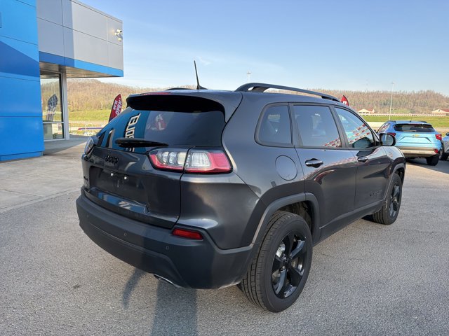 Used 2019 Jeep Cherokee Latitude Plus image 4