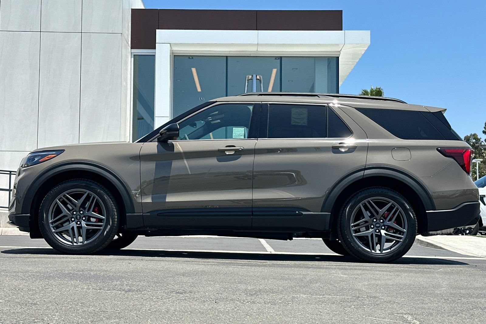 New 2026 Ford Explorer ST w/ Sun And Sound Package AWD/4WD image 6