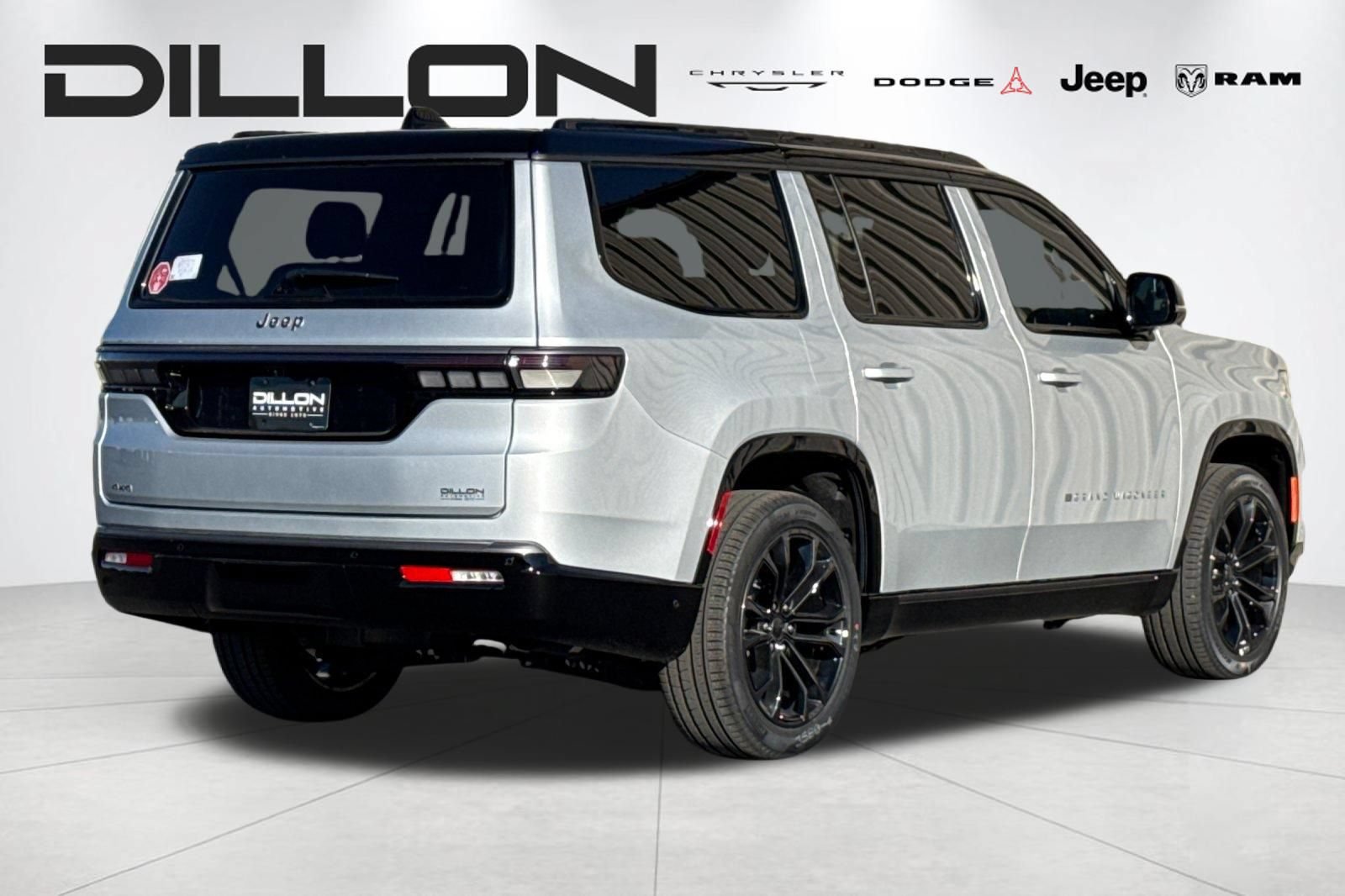 New 2026 Jeep Grand Wagoneer Summit AWD/4WD image 3
