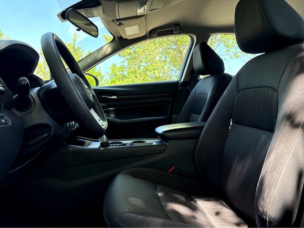 Certified 2024 Nissan Altima 2.5 SV FWD image 6