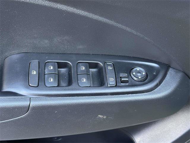 Certified 2024 Hyundai Venue SEL image 12