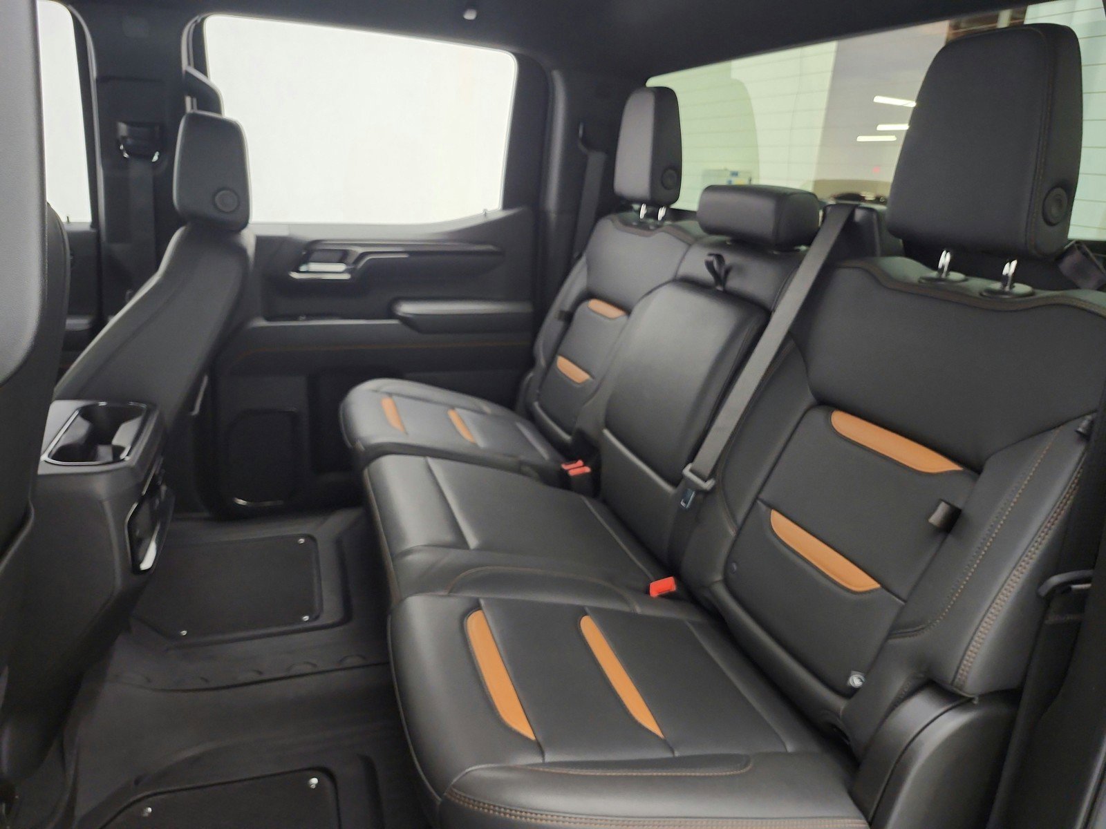 Used 2025 GMC Sierra 1500 AT4 image 15