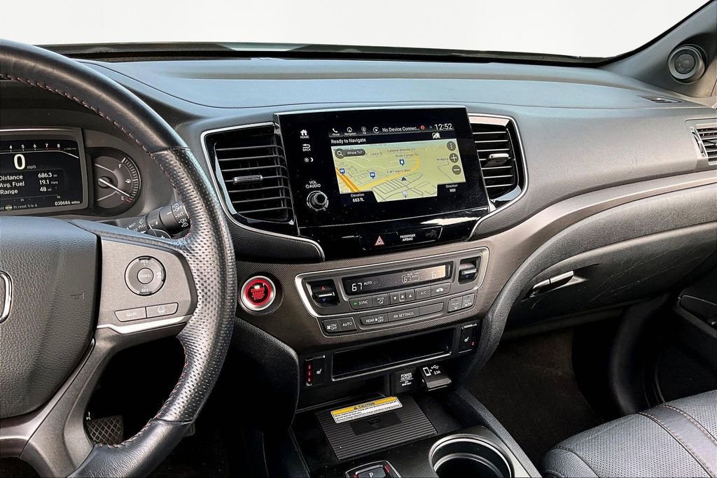 Used 2023 Honda Passport TrailSport image 10