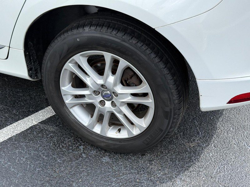 Used 2016 Volvo XC60 T5 Platinum FWD image 8