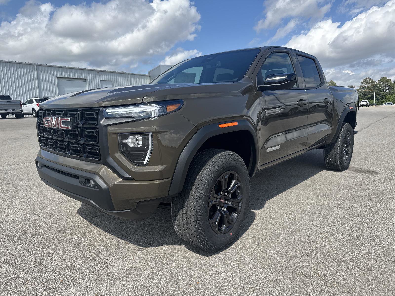 New 2025 GMC Canyon Elevation w/ Convenience Package