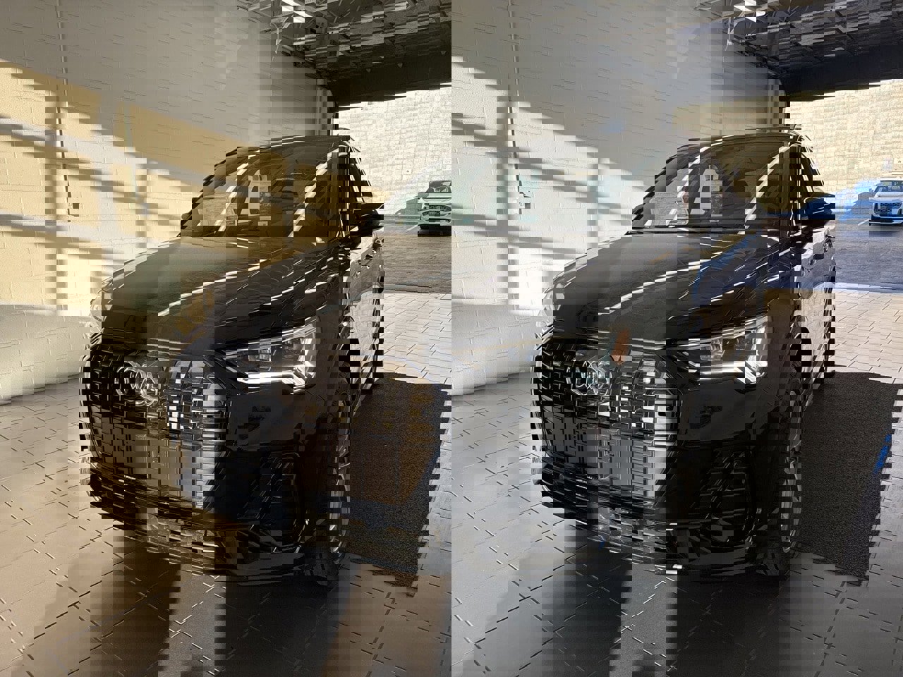 New 2025 Audi Q3 2.0T Premium image 3