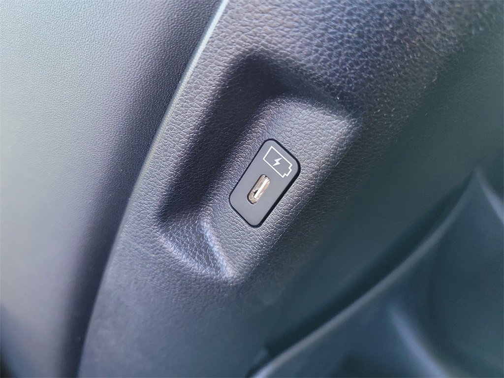 Used 2025 Hyundai Santa Fe SEL image 16