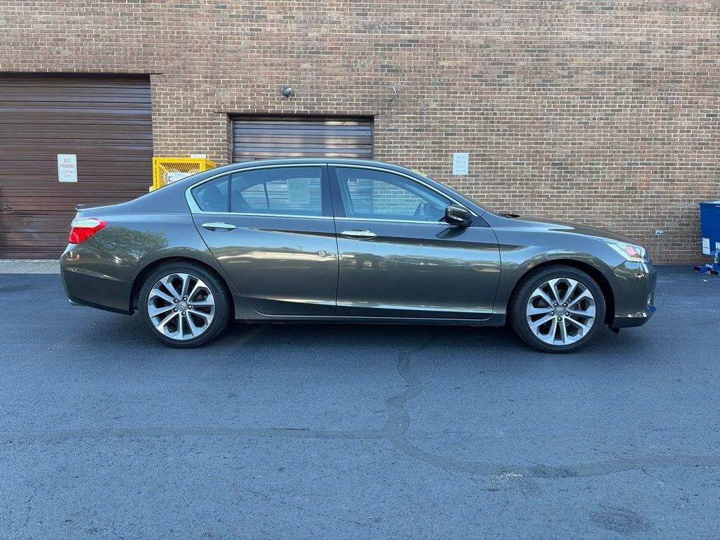 Used 2014 Honda Accord Sport image 4