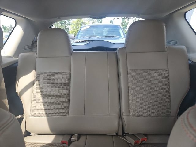 Used 2017 Jeep Compass Latitude FWD image 16