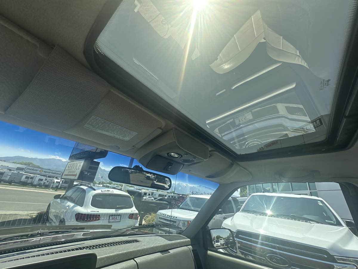 Used 1994 GMC Yukon 4WD 2-Door image 27