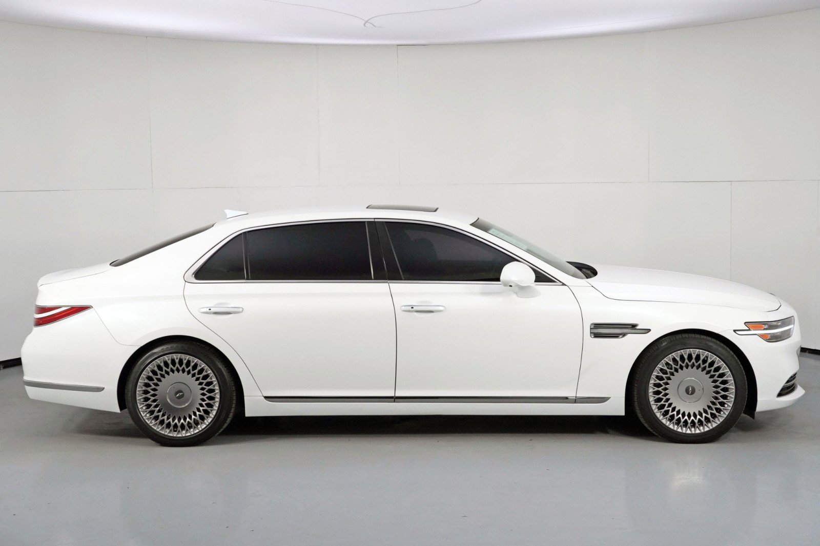 Used 2021 Genesis G90 5.0 Ultimate image 67