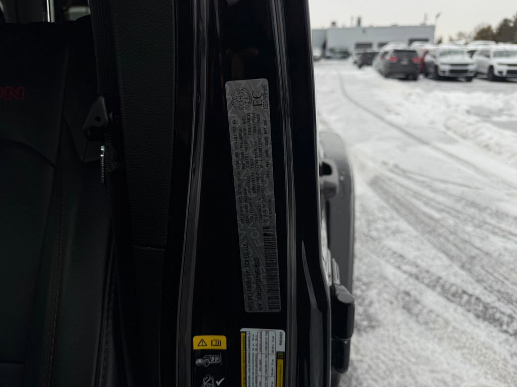 Used 2023 Jeep Wrangler Unlimited Rubicon w/ LED Lighting Group image 29