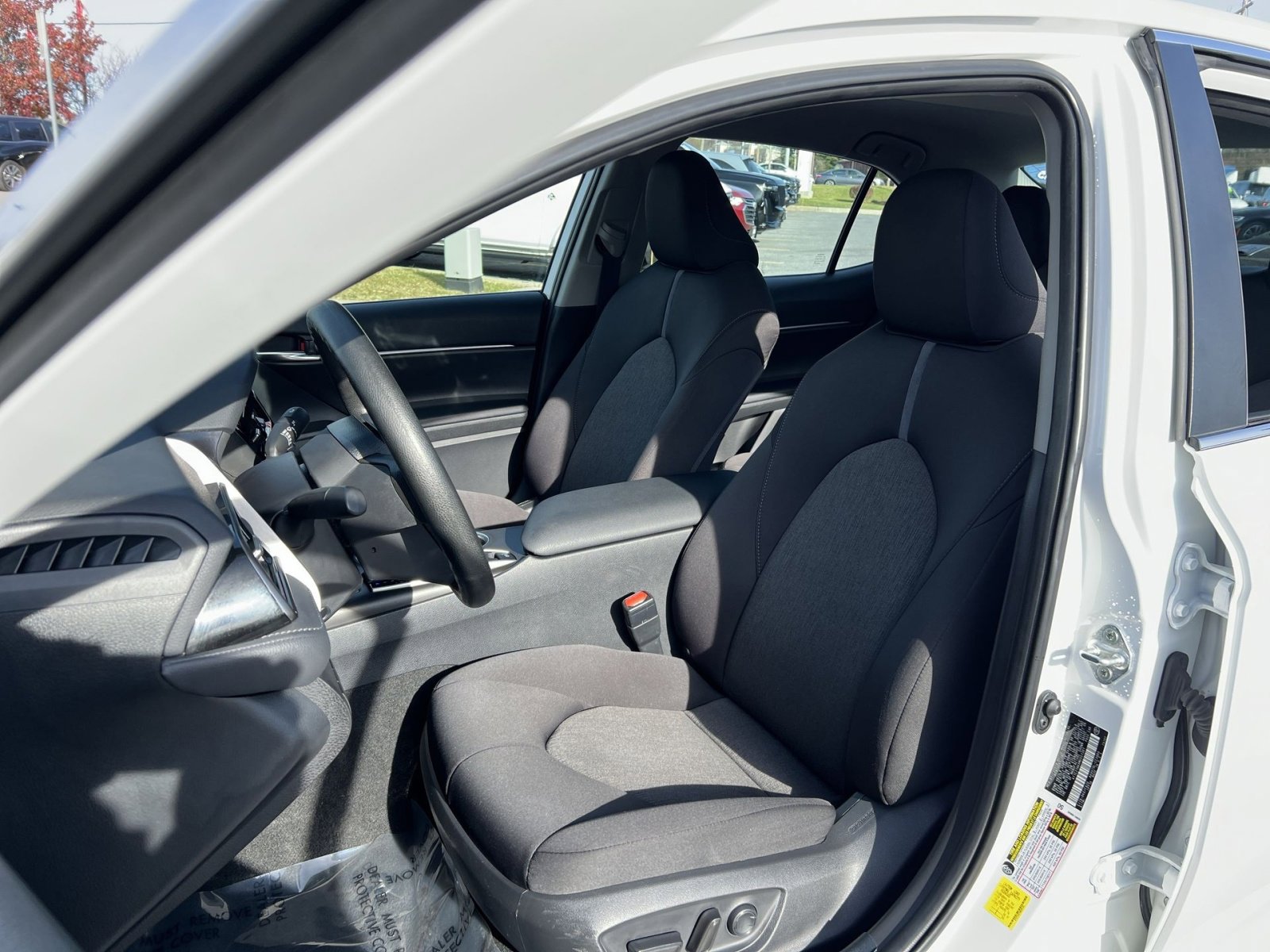 Used 2021 Toyota Camry LE image 13