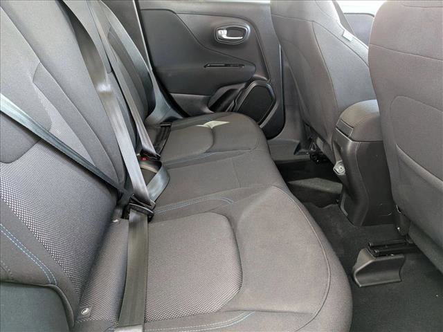 Used 2021 Jeep Renegade Latitude image 21