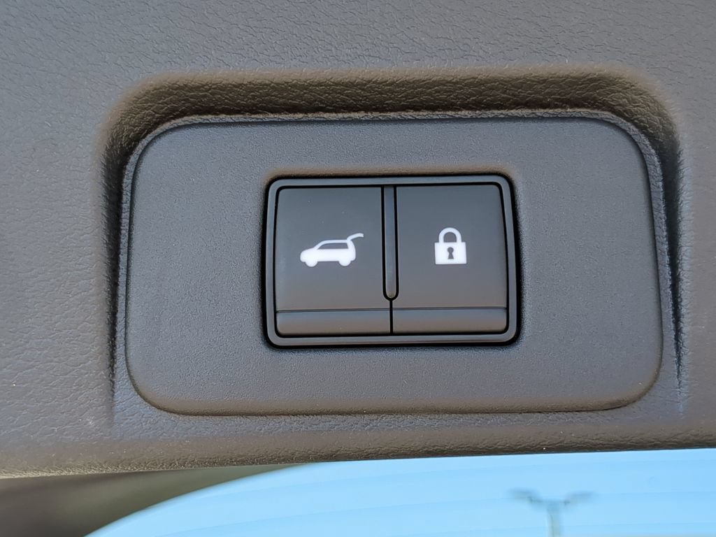 Used 2023 Nissan Rogue Platinum w/ Platinum Premium Package FWD image 10