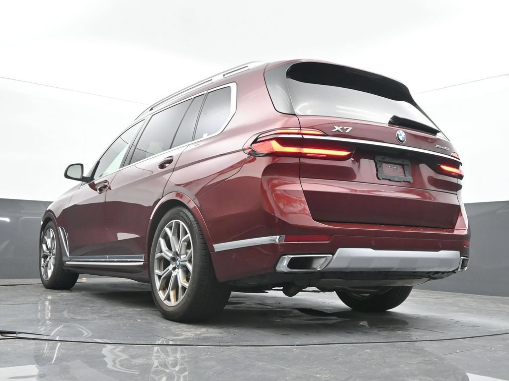 Used 2025 BMW X7 xDrive40i AWD/4WD image 37