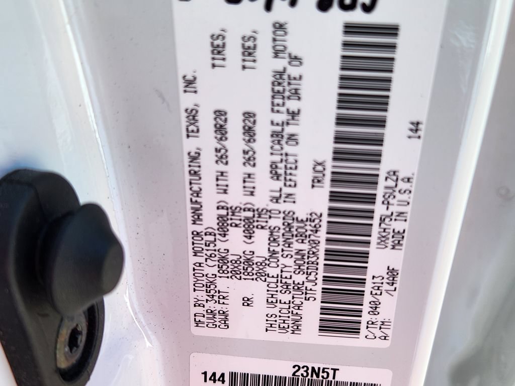 Used 2024 Toyota Tundra Limited w/ Power Package AWD/4WD image 23