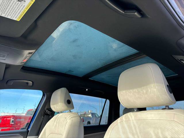 Used 2022 Volkswagen Tiguan SEL R-Line image 22