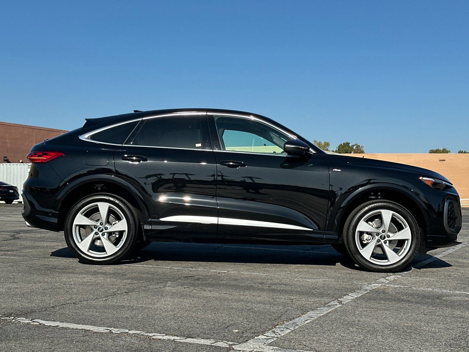 New 2025 Audi Q5 Premium Plus AWD/4WD image 3