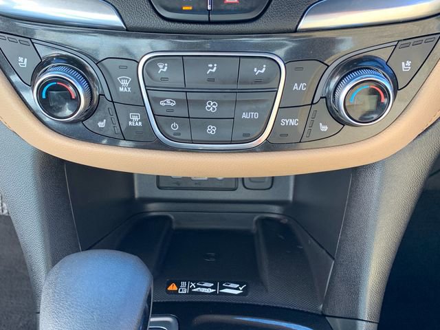 Used 2022 Chevrolet Equinox Premier image 34