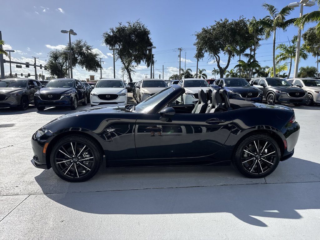 Used 2025 MAZDA MX-5 Miata Grand Touring w/ Appearance Package RWD image 27