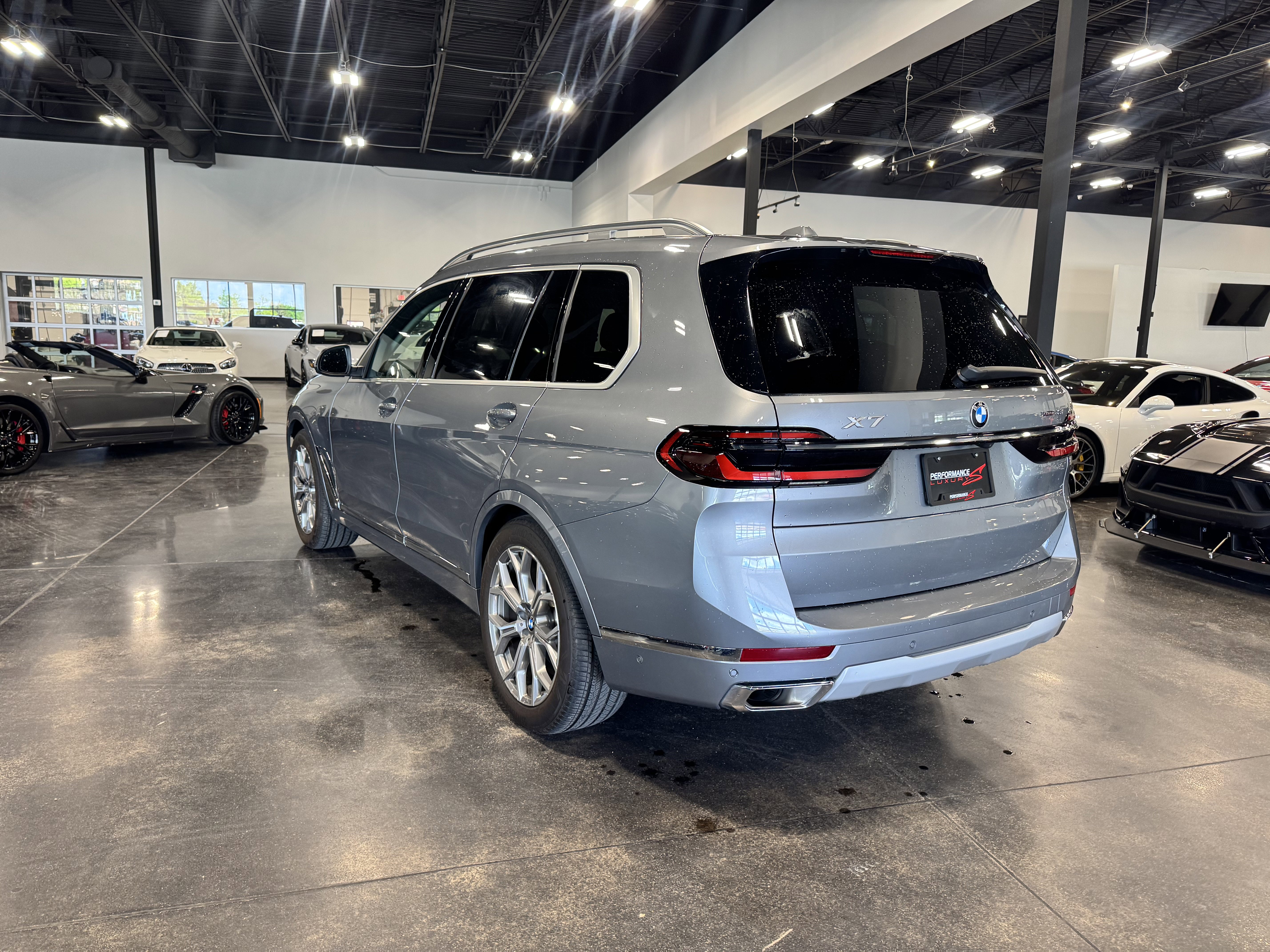 Used 2025 BMW X7 xDrive40i w/ Premium Package image 20