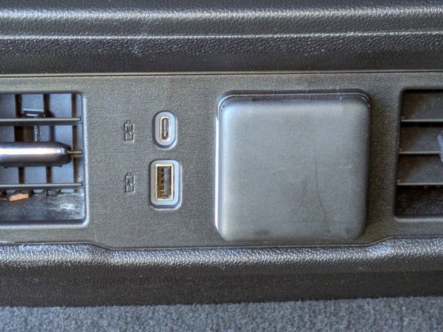Used 2025 GMC Sierra 1500 SLT image 15