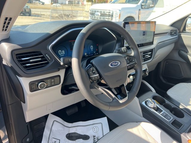 Certified 2023 Ford Escape Platinum w/ Premium Technology Package image 7