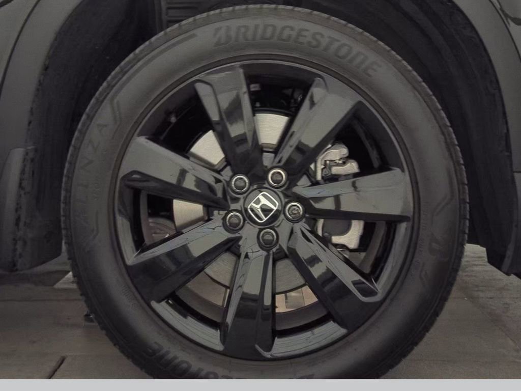 Used 2025 Honda Pilot Black Edition image 11