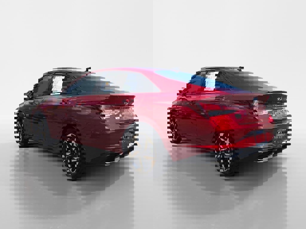 Used 2023 Hyundai Elantra SEL w/ Convenience Package image 5