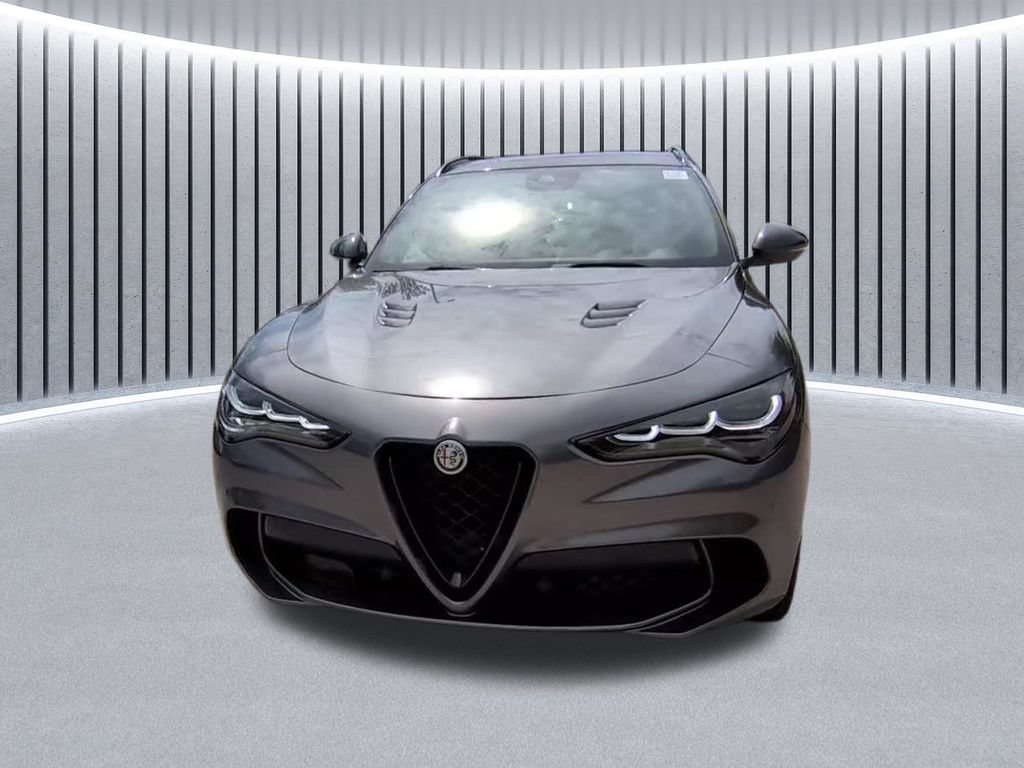 Used 2024 Alfa Romeo Stelvio Quadrifoglio AWD/4WD image 2
