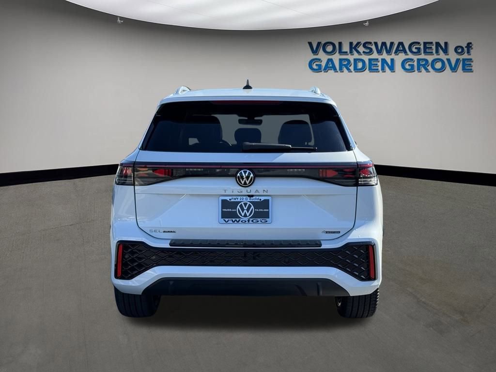New 2026 Volkswagen Tiguan SEL R-Line image 6