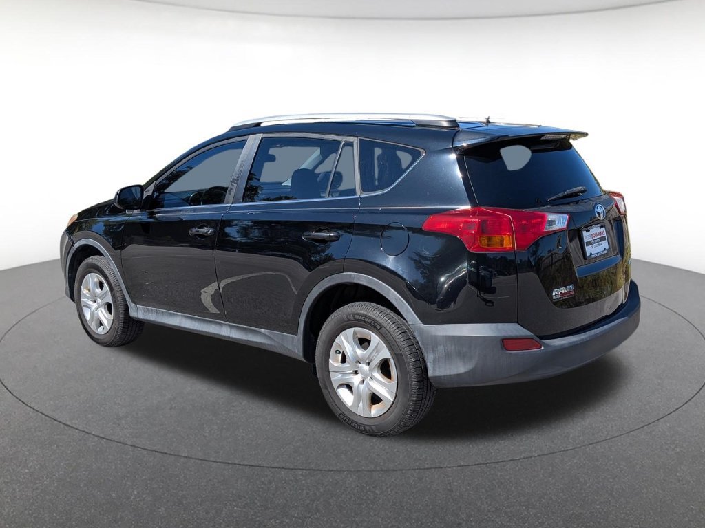 Used 2014 Toyota RAV4 LE FWD image 3
