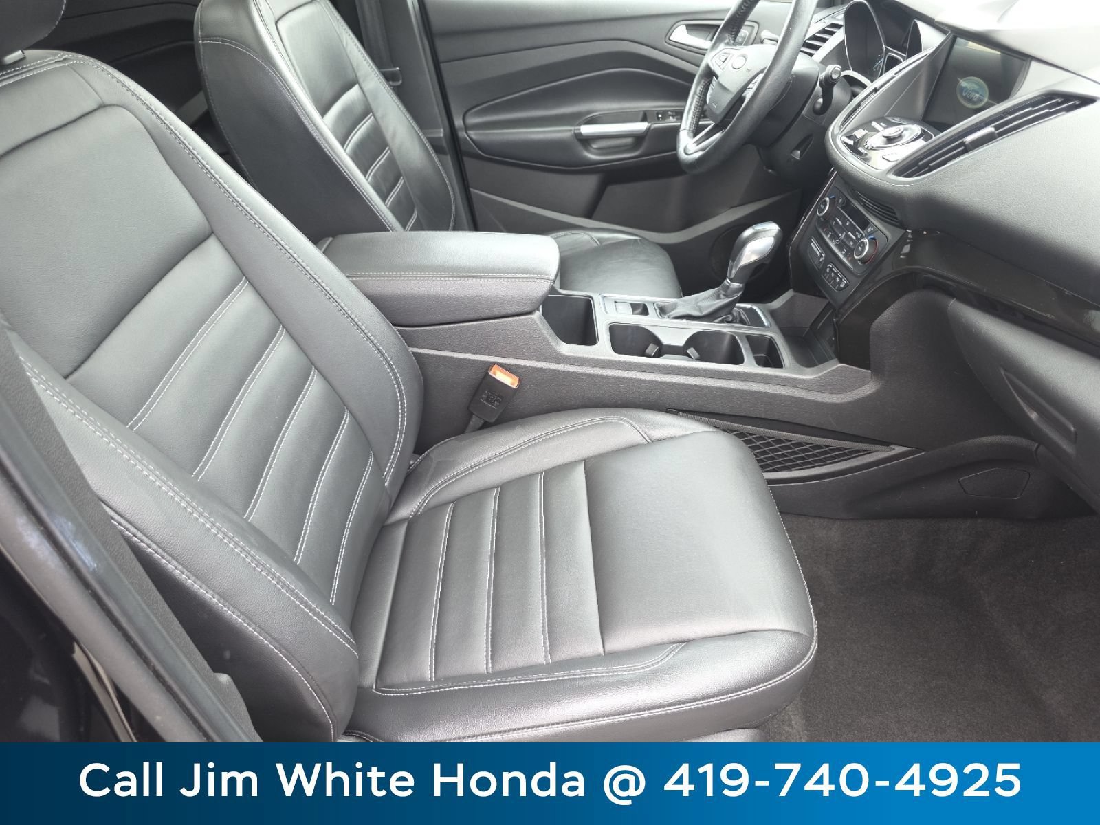 Used 2019 Ford Escape Titanium AWD/4WD image 22