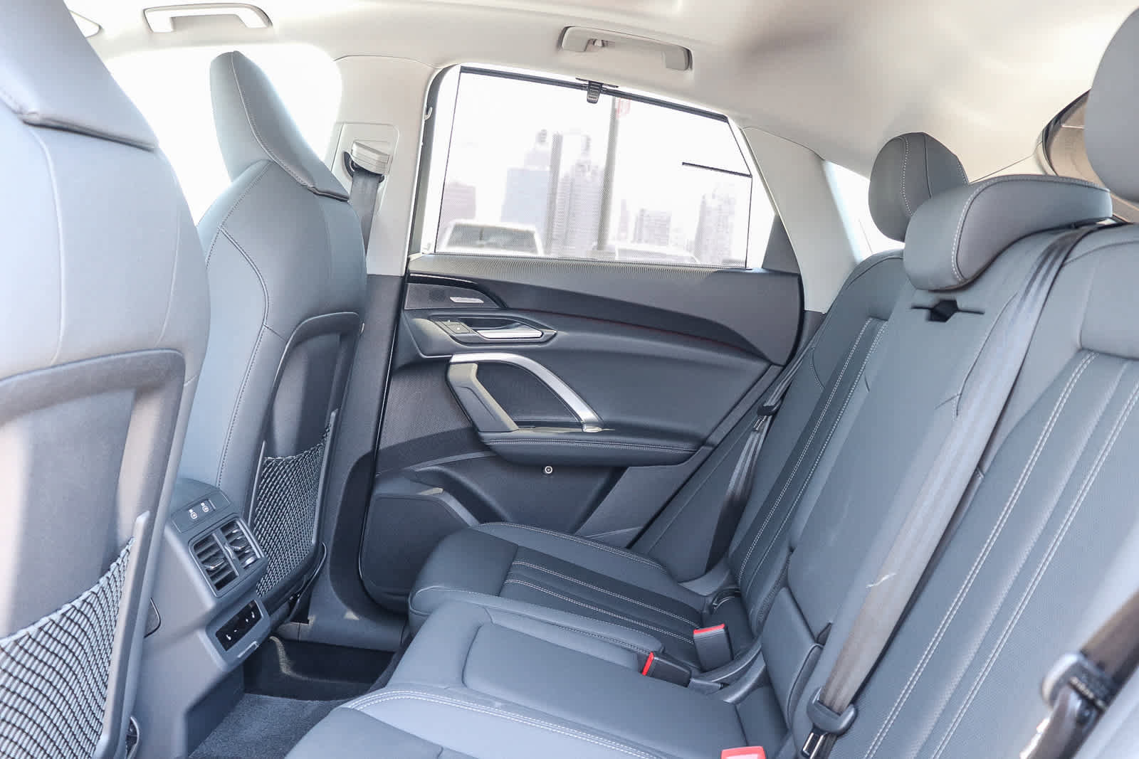 New 2025 Audi Q5 Prestige image 18